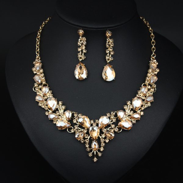 Cross-border e-commerce hot sale European and American fashion crystal necklace earrings set bridal wedding jewelry women's jewelry wholesale