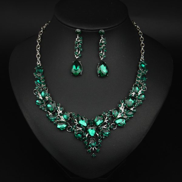 Cross-border e-commerce hot sale European and American fashion crystal necklace earrings set bridal wedding jewelry women's jewelry wholesale