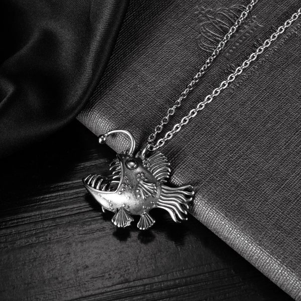 Street Hip Hop Classic Vintage Men Stainless Steel Fish Necklace