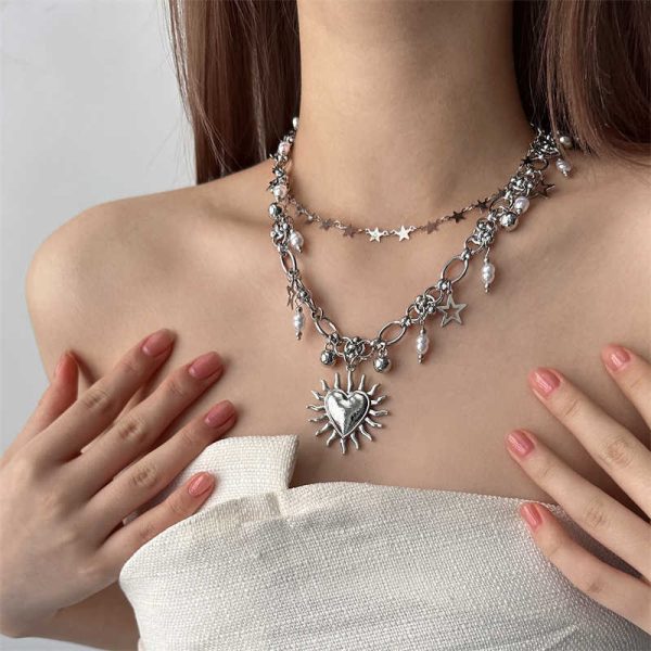 33044ece-c1db-4793-a16f-e3d76d67434d.jpg Fashion Trend Clavicle Chain Girl