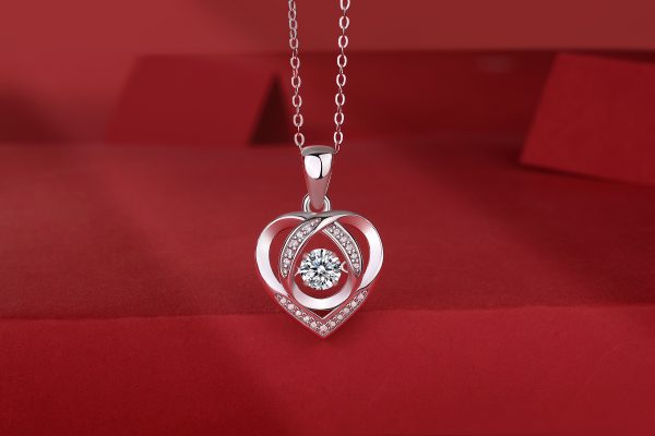 d1c4160b-9e9d-4937-91d4-341b6a21221f.jpg With You In My Heart - A Fashionable And Trendy Necklace Pendant Set With Top-quality Moissanite S925, Silver And Platinum-plated, Can Be Tested With A Diamond Pen